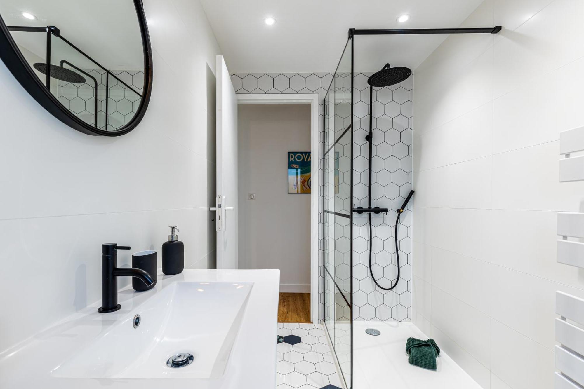 L'Auguste - Appartement Terrasse, 450M De La Plage 鲁瓦扬 外观 照片